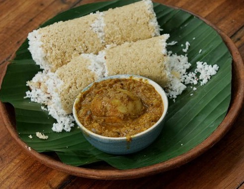 Roasted Kuthari Puttu with Spicy Egg Curry
